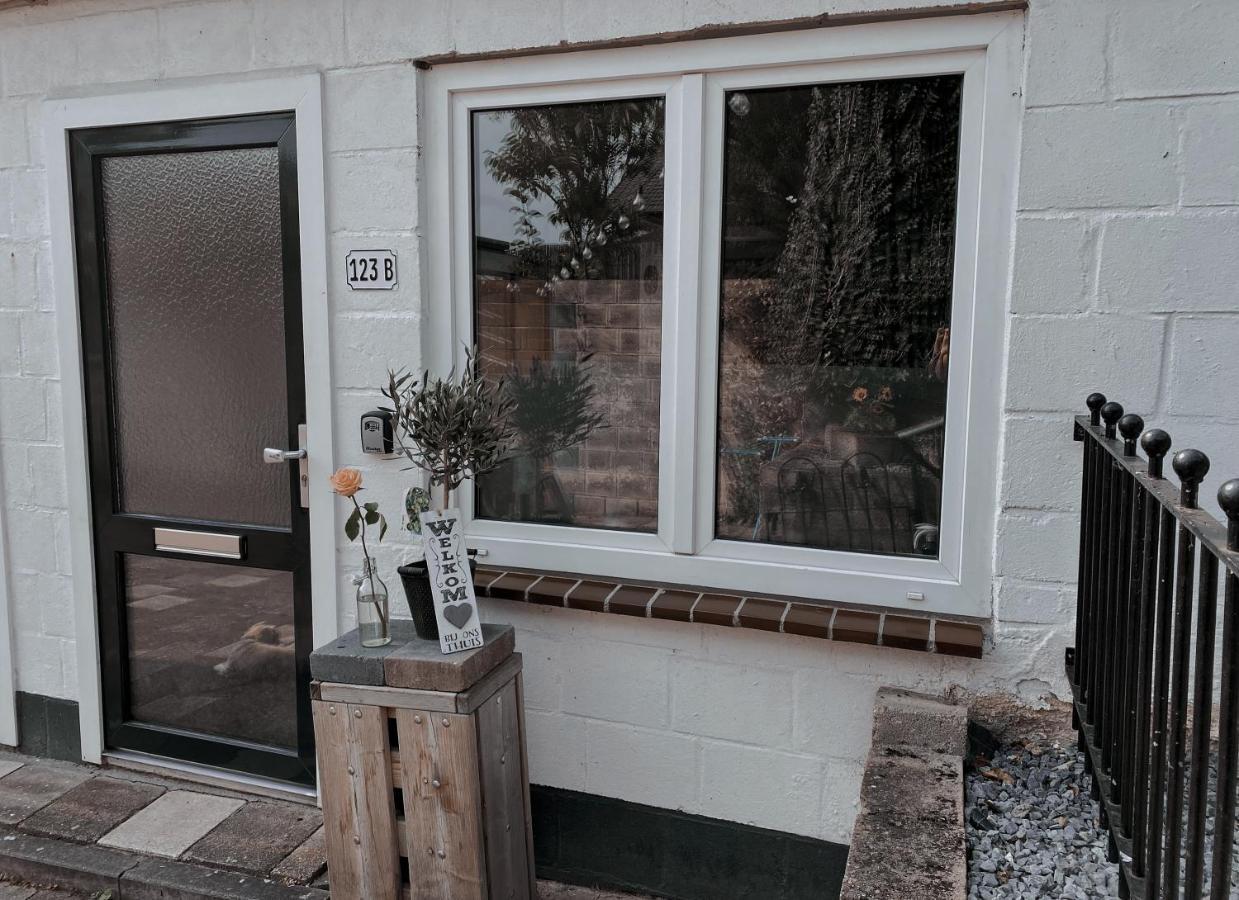 Villa Loods 123 Bed & Kitchen Landgraaf Exterior foto